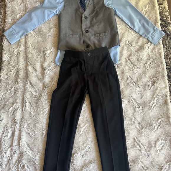 Kids Gray 3 piece Suit - Picture 1 of 5